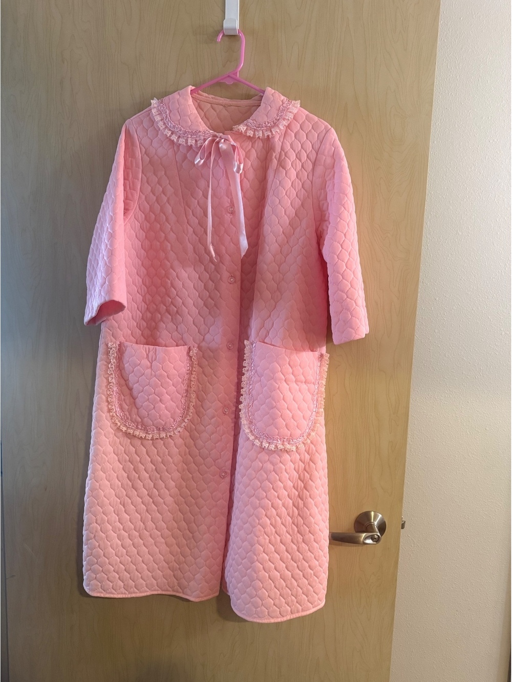 vintage pink quilted button-front housecoat Lolita size medium